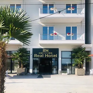 4* Hotell Real Hotel